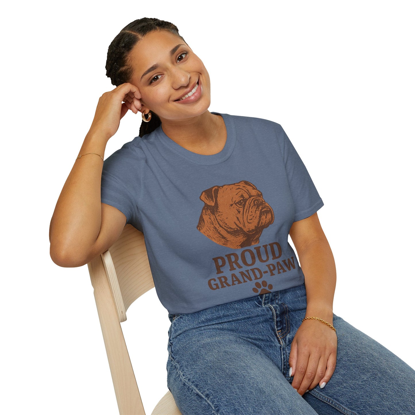 Proud Grand-Paw English Bulldog Vintage T-Shirt – Rustic Dog Grandpa Tee for Bulldog Lovers, Adult Unisex T-Shirt